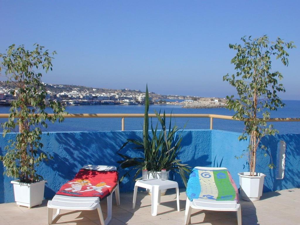Blue Bay Apartments Херсониссос Экстерьер фото