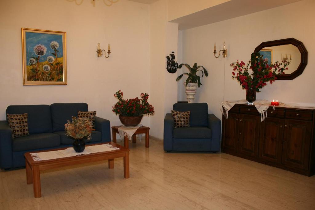 Blue Bay Apartments Херсониссос Экстерьер фото